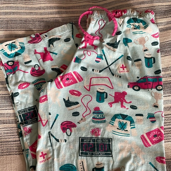 Adorable Hockey Mom PJ pants - Picture 7 of 8